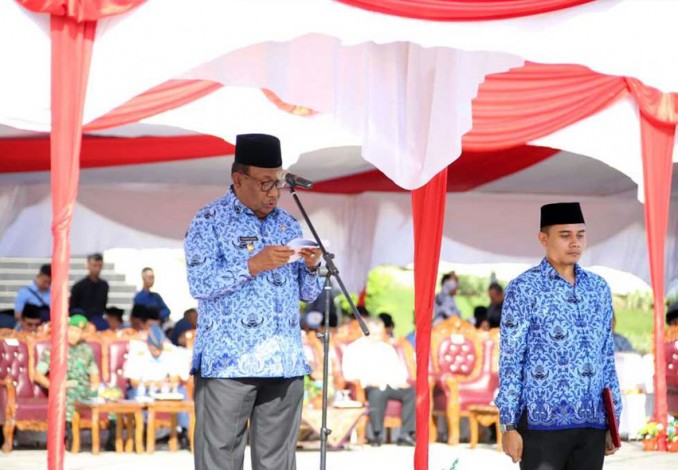  Peringati HGN 2018, Plt Gubri: Peran Guru Tak Tergantikan oleh IT